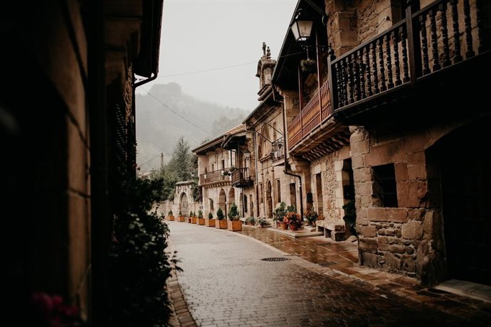 Archivo - Pueblo de Riocorvo en Cartes