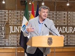 El portavoz de la Junta de Extremadura, Juan Antonio González, en rueda de prensa tras el Consejo de Gobierno.