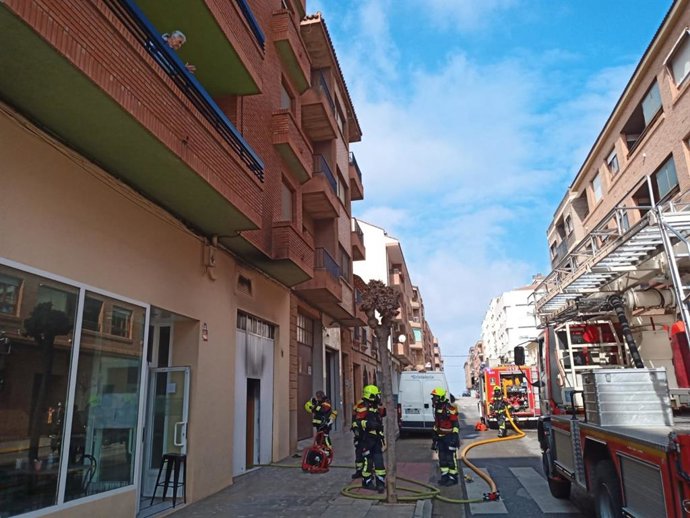 Bomberos de Calahorra y Arnedo han intervenido en el incendio