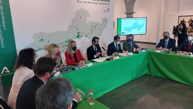 Jornada inicial para la redacción del Plan de Transporte Metropolitano del Área de Almería.