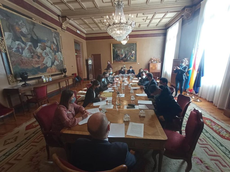 Reunión de Junta de Portavoces en el parlamento asturiano