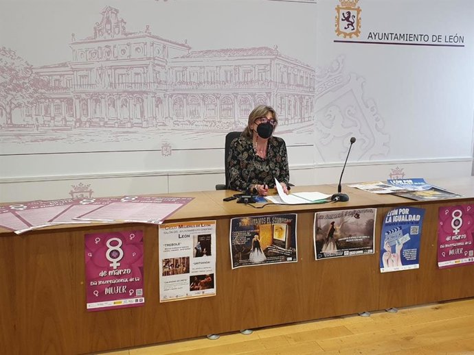La concejal de Igualdad, Argelia Cabado, presenta las actividades del Día Internacional de la Mujer.