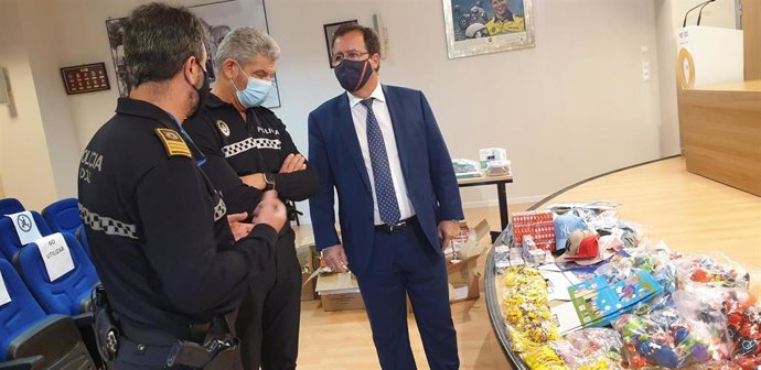 Cabrera comprueba el operativo policial y de bomberos desarrollado en el parque PICA.