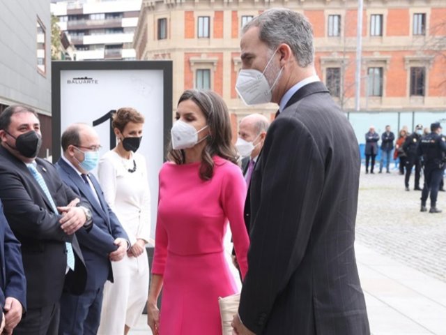 Los Reyes Felipe y Letizia a su llegada a la entrega de las Medallas al Mérito de las Bellas Artes