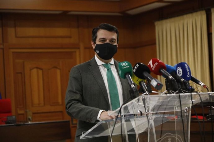 Archivo - El alcalde de Córdoba, José María Bellido.