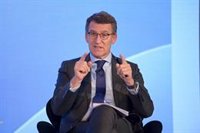 Feijóo remarca que dirigir Xunta y PP es compatible antes de confirmar su candidatura: "No dejaré Galicia en un mes"