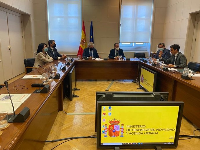 Reunión de Diputación y Ayuntamiento de Granada con Renfe