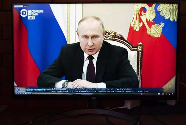 El presidente ruso, Vladimir Putin, anuncia por televisión la invasión de Ucrania.