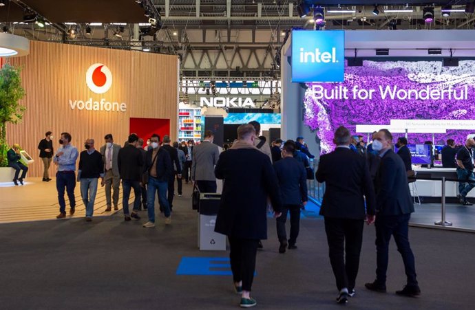 Vista de uno de los pabellones de la feria de Mobile World Congress 2022 en Barcelona