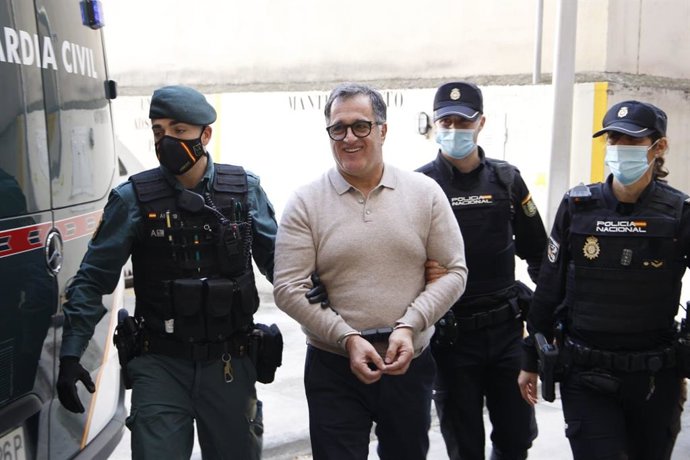 Bashkim Osmani, a su llegada a los juzgados de Vía Alemania.