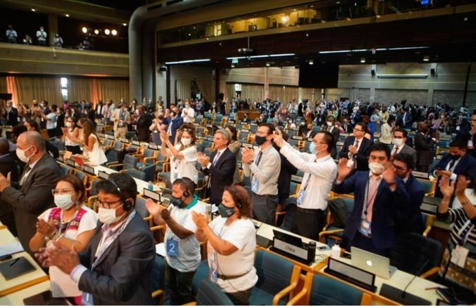 Un total de 175 países se comprometen a adoptar un acuerdo jurídicamente vinculante contra la contaminación plástica antes de 2024.