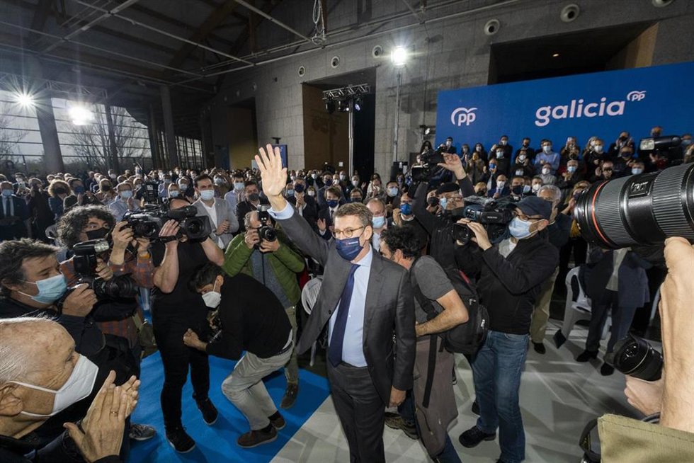 Alberto Núñez Feijóo ante la Junta Directiva del PPdeG en la que ratificó su candidatura a la presidencia del PP