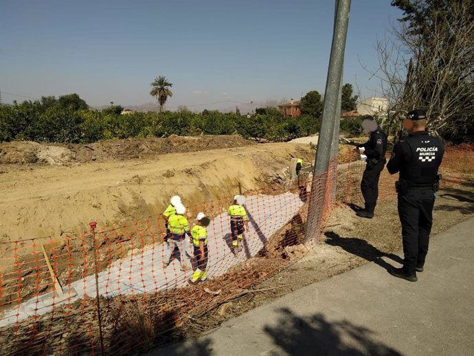 Huermur celebra que paren las obras de entubamiento de la acequia de Benetúcer