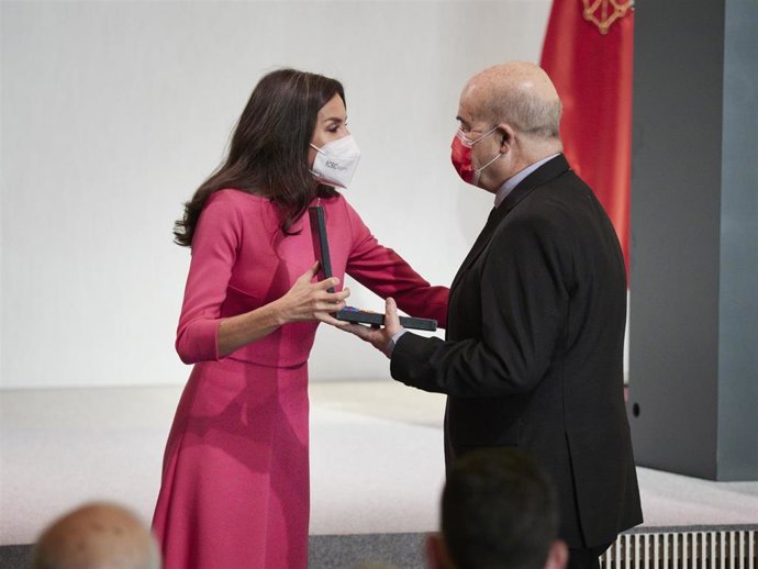 LA REINA LETIZIA Y ANTONIO RESINES