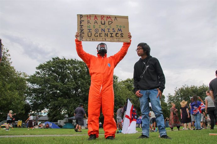 Protestas en Nueva Zelanda contra las restricciones y las medidas impuestas por el coronavirus.