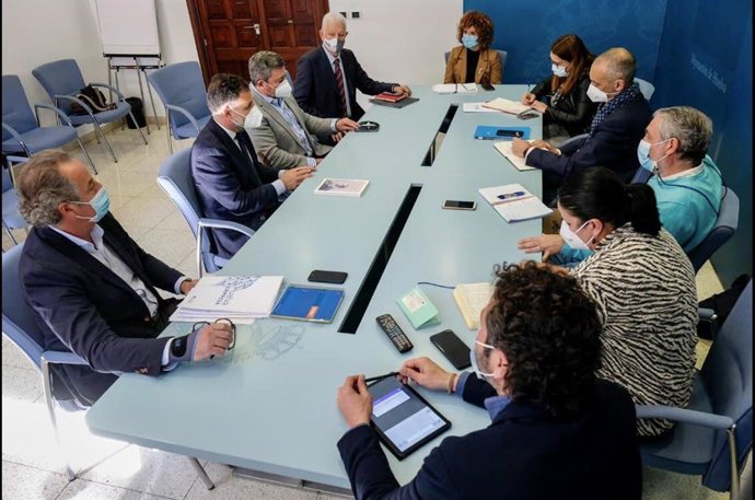 Reunión para el proyecto CEUS