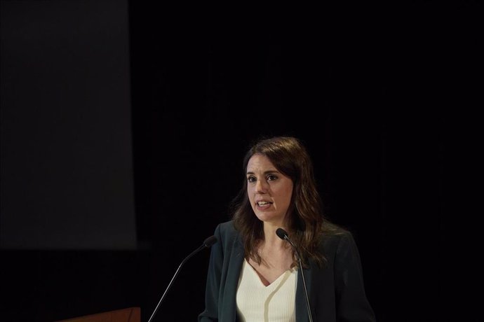 La ministra de Igualdad, Irene Montero interviene en la presentación del Festival Ellas Crean, en el Museo Nacional del Prado, a 28 de febrero de 2022, en Madrid (España).