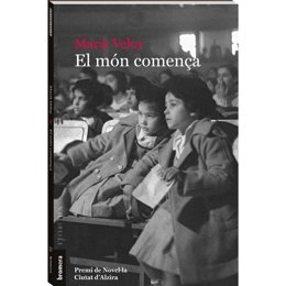 Portada de la noveal 'El món comena'