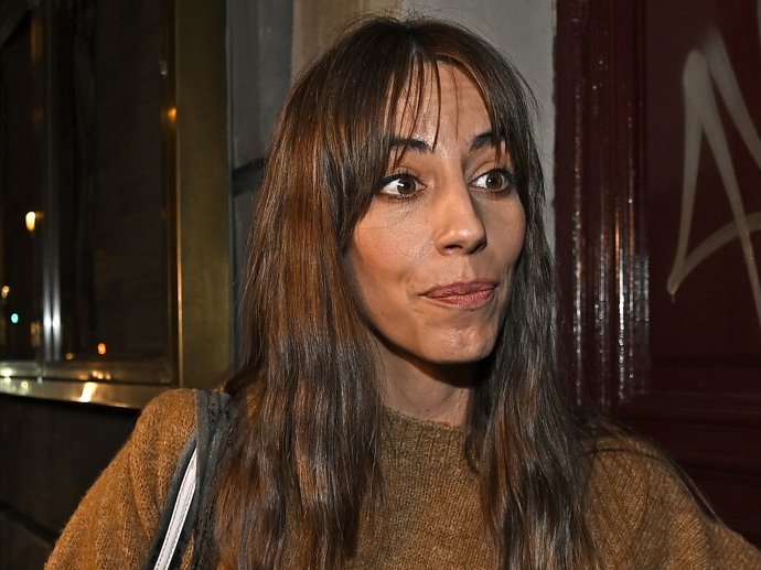 ALMUDENA CID