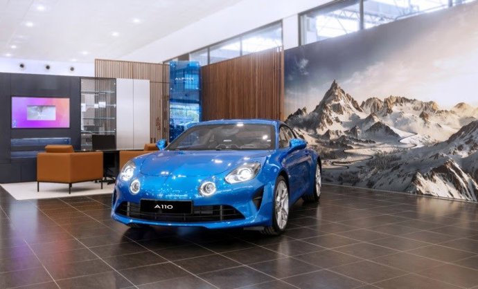 Syrsa Automoción organiza estos días 4 y 5 de marzo una exposición de varios Alpine A110.
