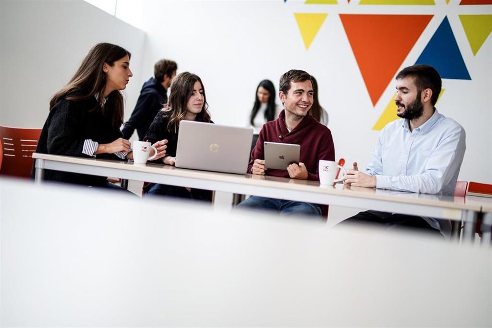 Archivo - Acuerdo entre Sanitas y MasterD para impulsar la empleabilidad de los jóvenes
