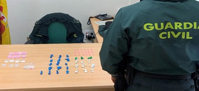 Sustancias estupefacientes intervenidas por la Guardia Civil.