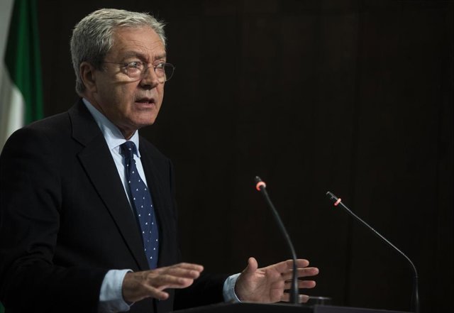 Archivo - El consejero de Economía, Rogelio Velasco, en una imagen de archivo.