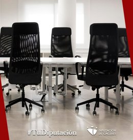 Publicadas las ayudas de la Diputación de Cáceres para adquirir mobiliario y equipamiento público destinado