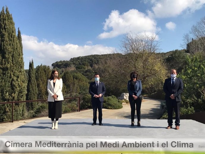 La consellera de Agricultura Rural de la Comunidad Valenciana, Mireia Moll; el pte.Generalitat, Pere Aragons; la consellera de Acción Climática, Teresa Jord, y el conseller Medio Ambiente y Territorio de las Islas Baleares, Miquel Mir