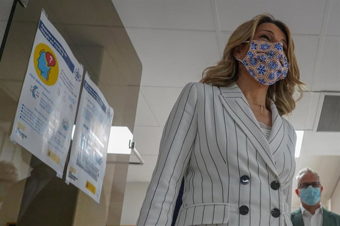 La vicepresidenta segunda y ministra de Trabajo y Economía Social, Yolanda Díaz, durante la visita el Centro Nacional de Medios de Protección (CNMP), que forma parte del Instituto Nacional de Seguridad y Salud en el Trabajo (INSST) a 03 de marzo del 202