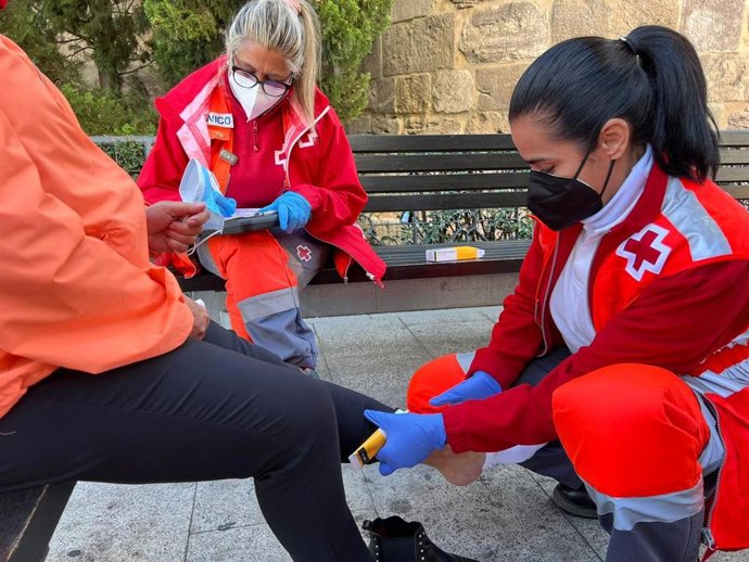 Cruz Roja Zaragoza establece un dispositivo sanitario con motivo de la Cincomarzada, con cerca de 60 voluntarios.