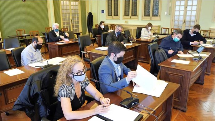 Comisión de Economía, este jueves, en el Parlament.