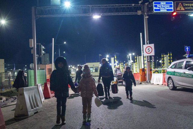 Llegan a la frontera de Polonia las primeras familias que serán trasladadas por la Fundación Juntos por la Vida a Valencia para ser acogidas
