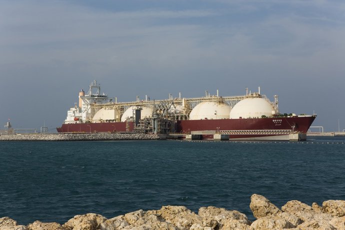 Barco de transporte de gas (GNL) de TotalEnergies