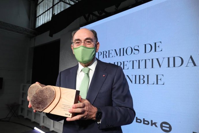 El presidente de Iberdrola recoge en Bilbao el Premio de Competitividad Sostenible del año BBK en su primera edición