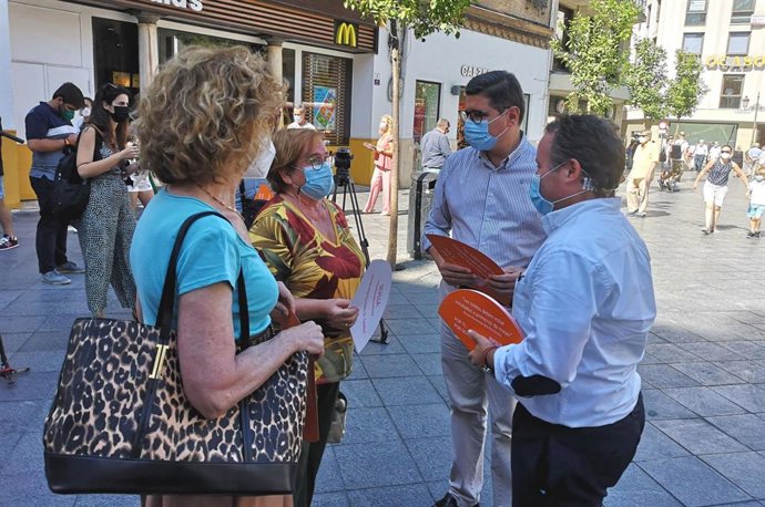 Pimentel en el centro