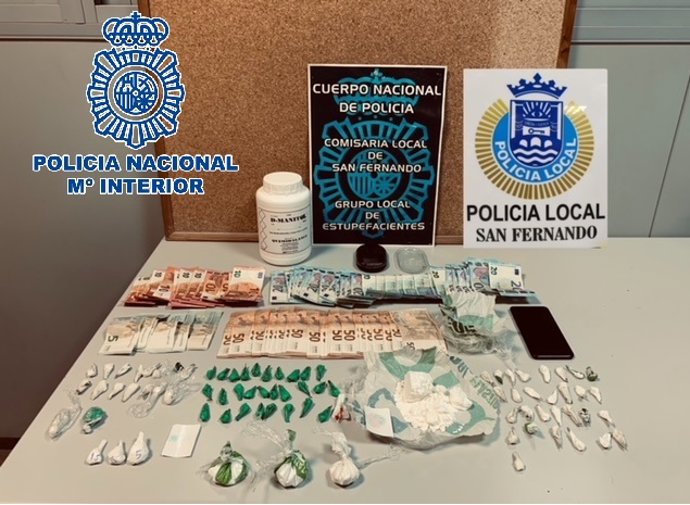 Droga intervenida en San Fernando y Puerto Real.