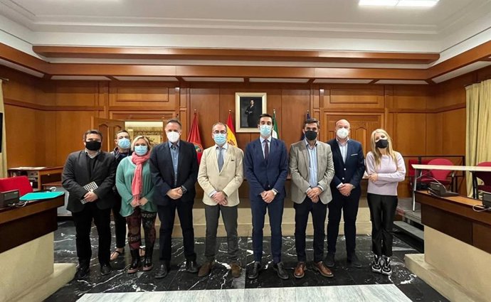 Constitución de la Comisión de Seguimiento de la Exhumación de Fosas en cementerios de Córdoba.