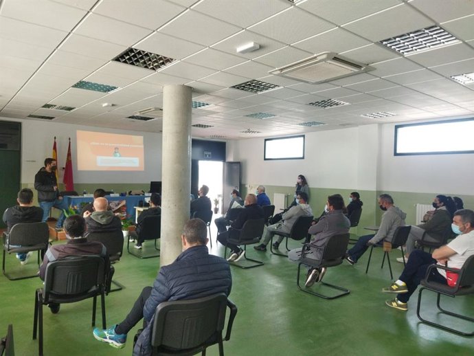 Internos del CIS de Murcia participan en una jornada de buen trato a la infancia y parentabilidad positiva