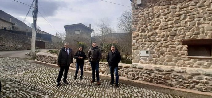 Visita Gobierno a Zaldierna