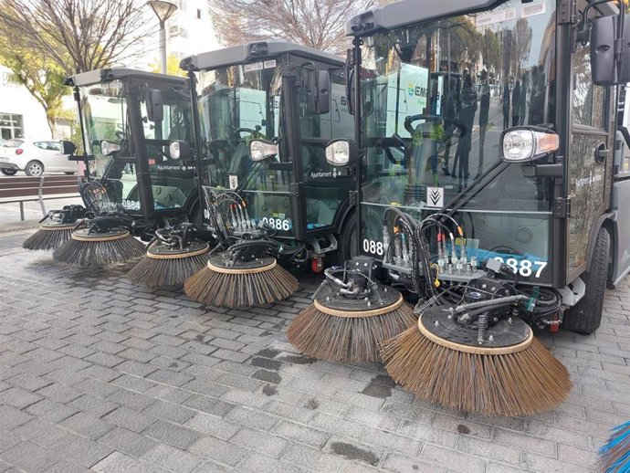 Nuevas máquinas barredoras de Emaya