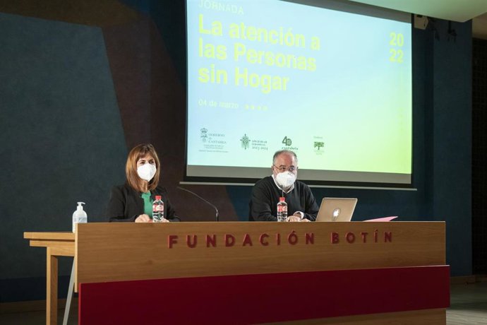 Inauguración de la jornada 'La atención a las personas sin hogar'.