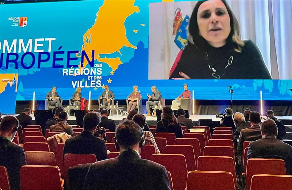 La consejera de Presidencia, Interior, Justicia y Acción Exterior de Cantabria, Paula Fernández, interviene por videoconferencia en la IX Cumbre Europea de las Regiones y Ciudades de Marsella.
