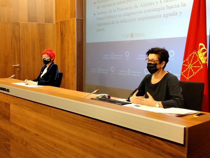 La consejera de Salud, Santos Induráin, y la directora del Instituto de la Salud Pública de Navarra, Marian Nuin.