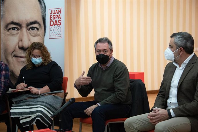 El secretario general del PSOE-A, Juan Espadas, en Almería este viernes.