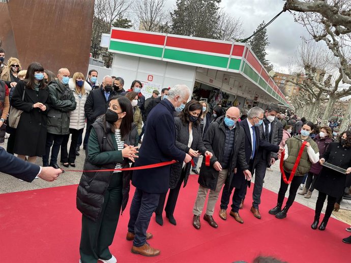 La presidenta del Gobierno riojano, Concha Andreu, inaugura Logrostock