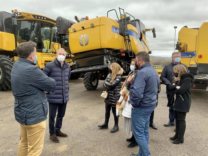 Azcón reclama la ejecución de los proyectos de la A-25 y la A-40 en Teruel.