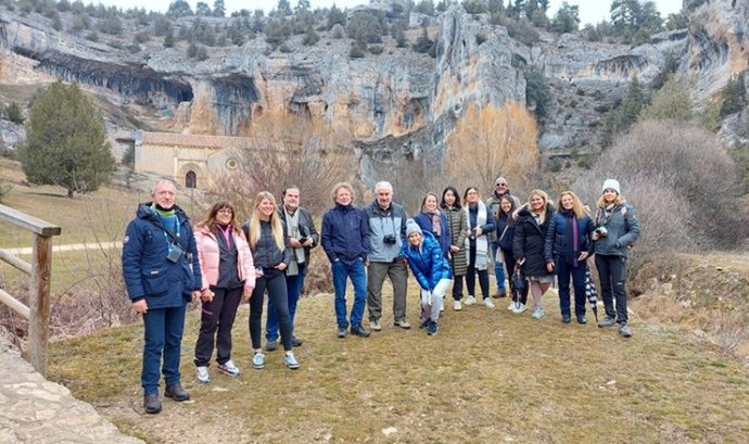 Medios especializados en turismo visitan El Cañón del Río Lobos en Soria.
