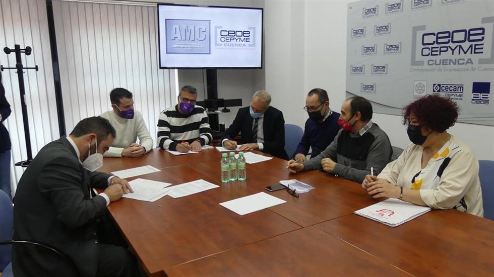 Firma del convenio colectivo del Metal para la provincia de Cuenca