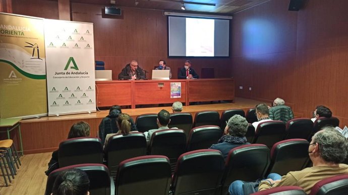 Jornada de equipos de tránsito al mundo laboral para orientación de estudiantes